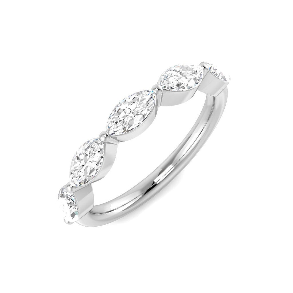 SR4382 — Ring - 9k White Gold